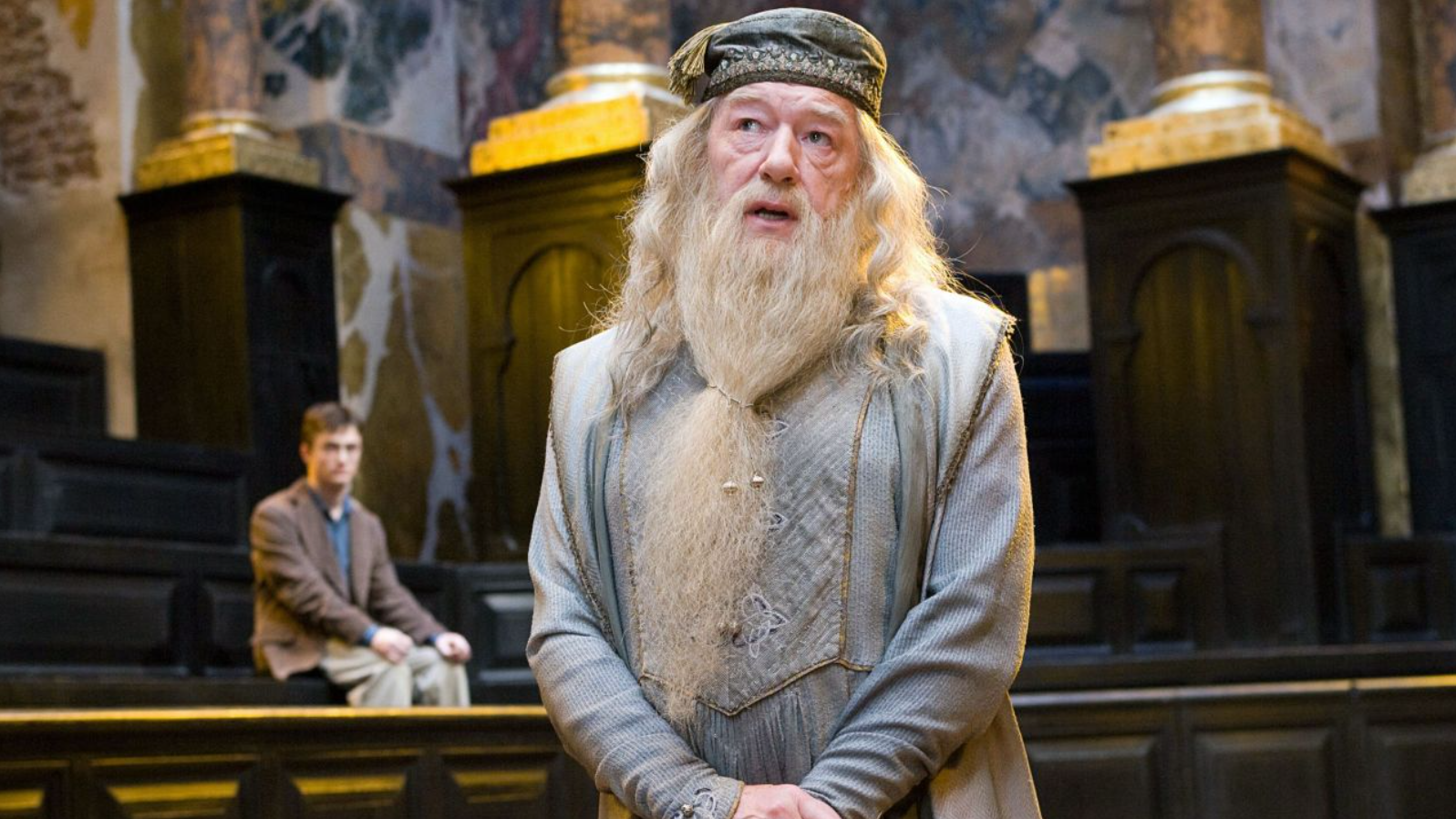 An image of Michael Gambon acting 