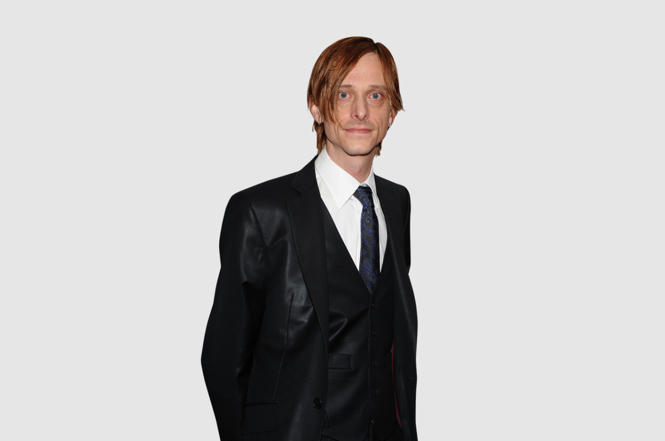 Mackenzie Crook