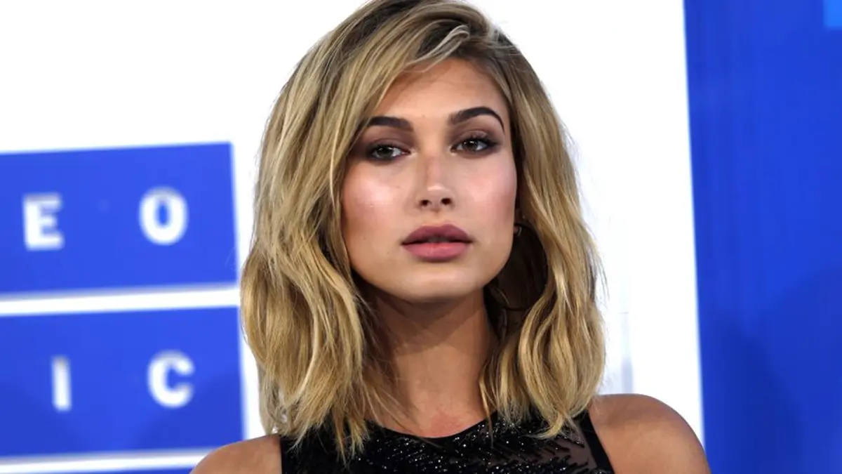 Hailey Baldwin Bieber Net Worth