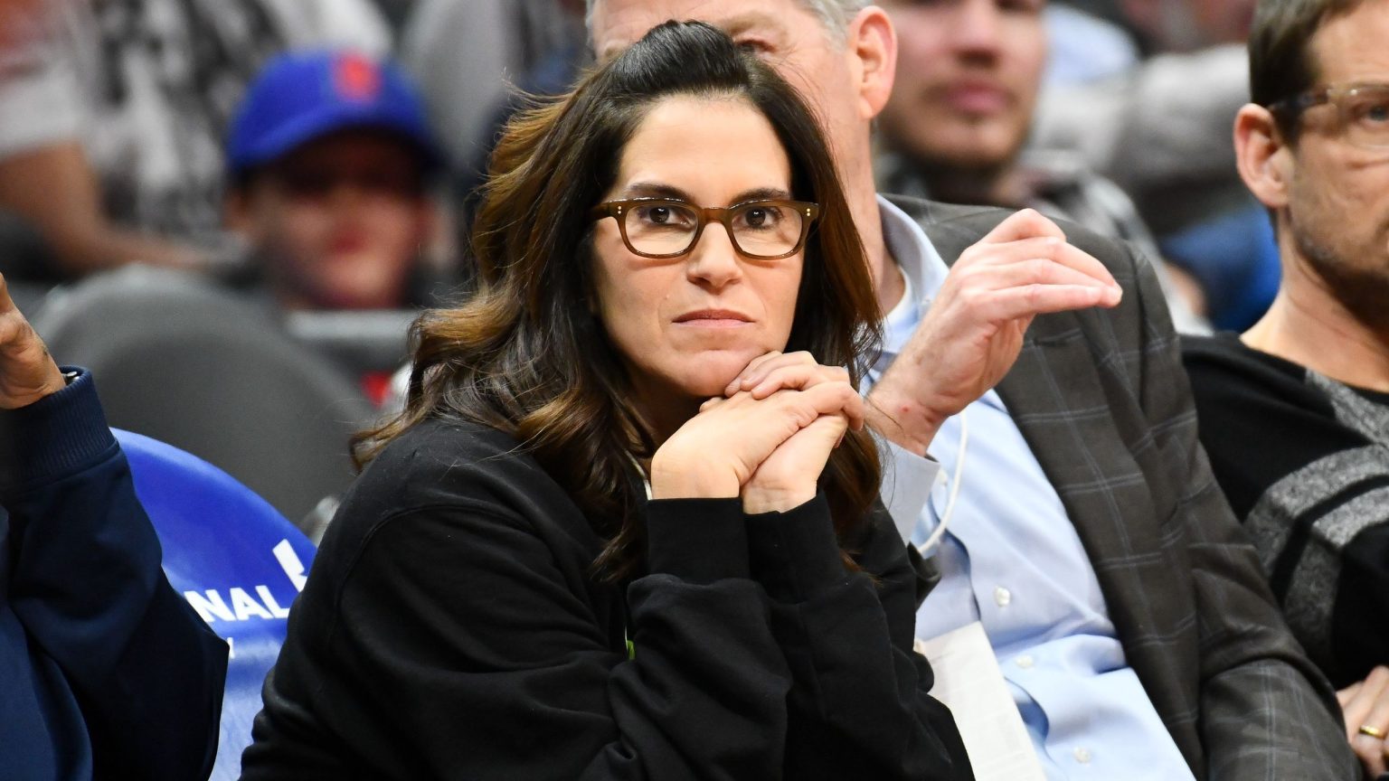 Jami Gertz Net Worth - Kahawatungu