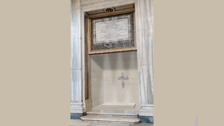 Vatican releases details of Pope Francis’s marble tomb Vatican releases details of Pope Francis's marble tomb