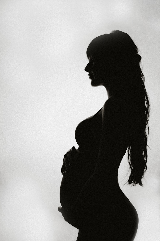 Woman gives birth to stranger’s baby in Australia embryo mix-up Woman gives birth to stranger's baby in Australia embryo mix-up