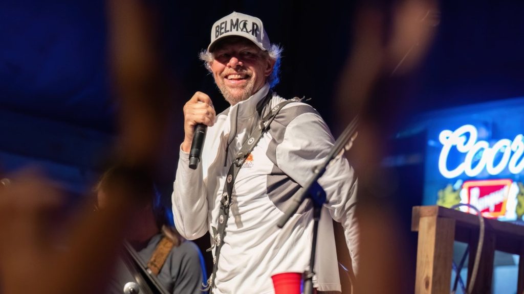 Toby Keith Siblings: Get to Know Tonnie and Tracy