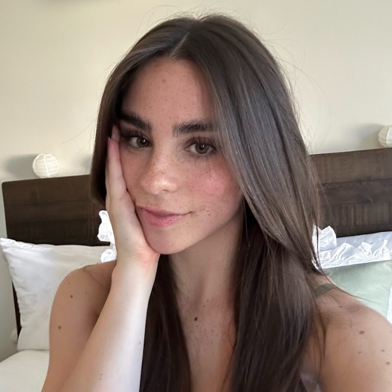Sofia Crnilovic Age Kahawatungu