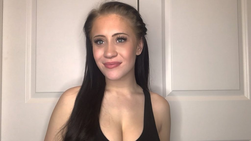 Lizzy Wurst Age: How Old Is The Social Media Star?