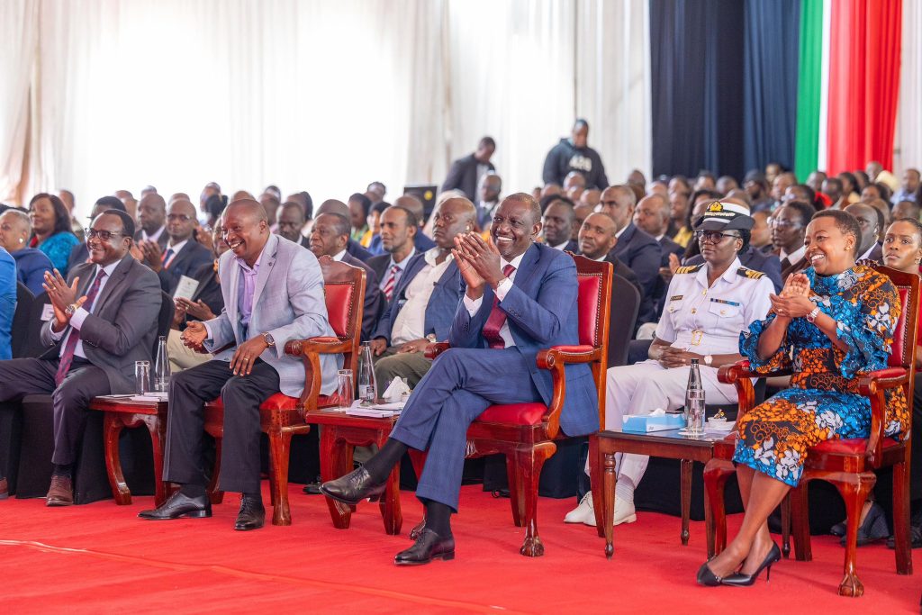 Ruto advises agencies to advertise on digital platforms for growth