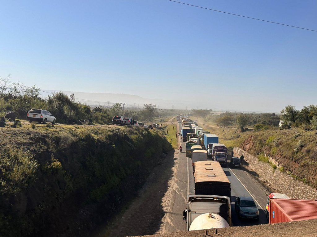 Motorists Advised To Use Alternative Routes After Traffic Snarl-Up On Nakuru–Nairobi Highway