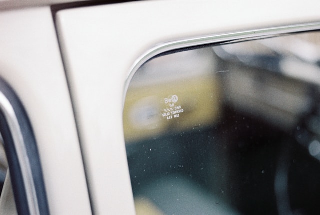 7 Reasons to Upgrade to Retractable Window Fly Screens Retractable Window Fly Screens