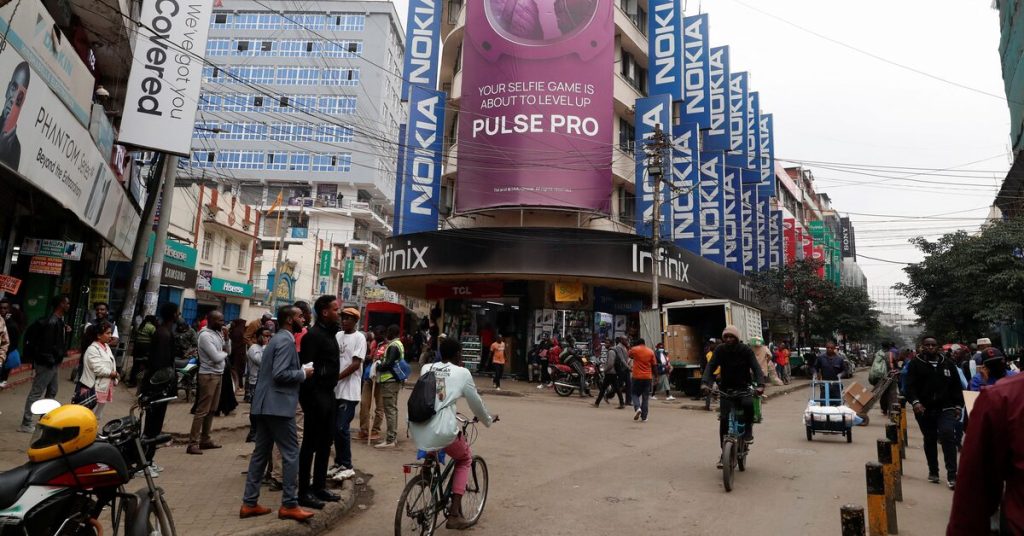 US jobs market weakens further in August