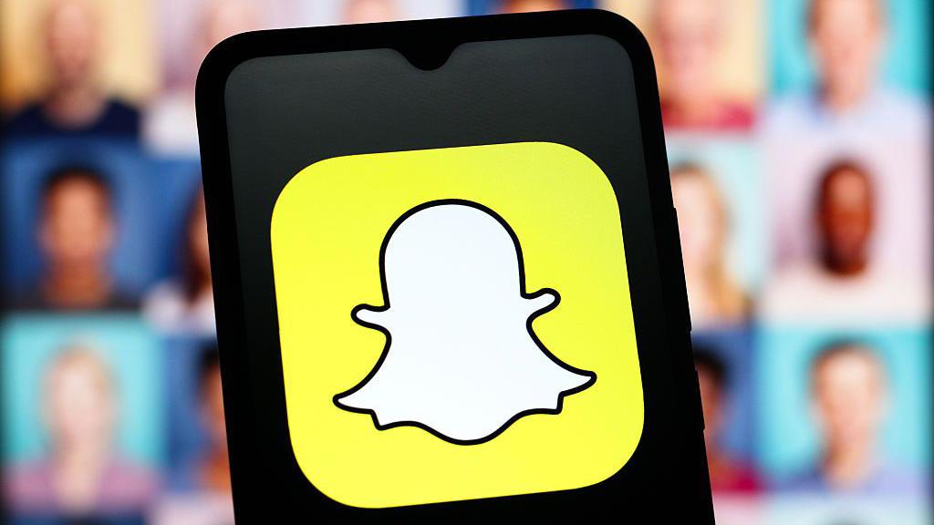 Snapchat to charge users for storing their old photos and videos