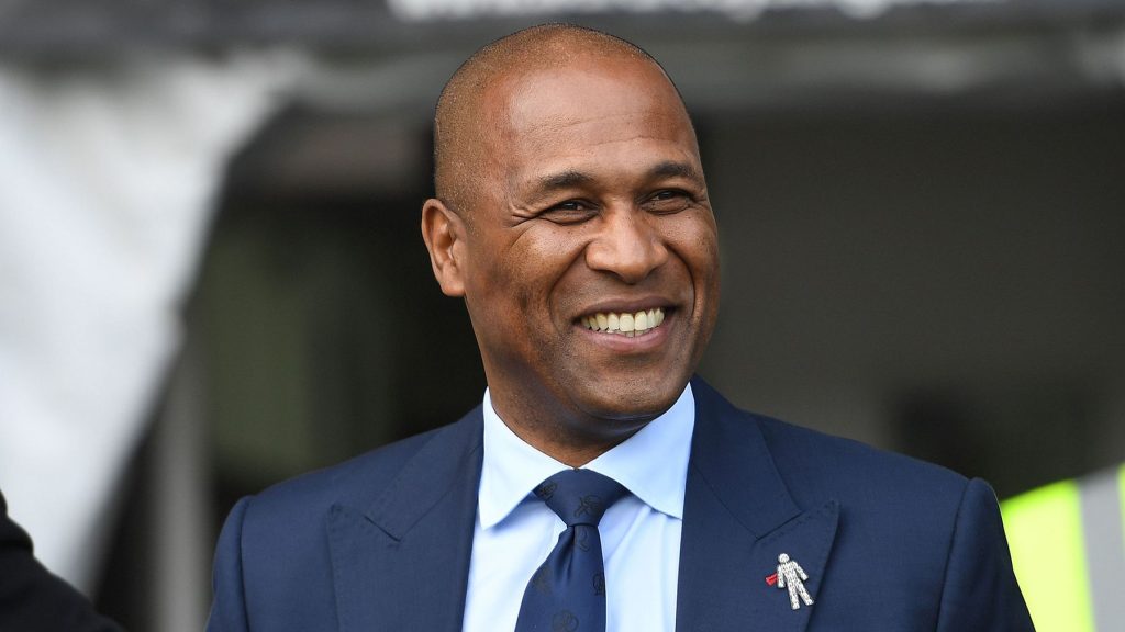 Les Ferdinand Net Worth: The Story of England’s Powerful Striker Turned Football Director