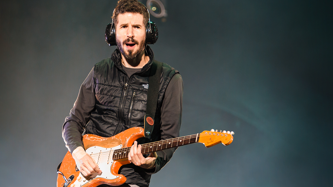 Brad Delson Net Worth