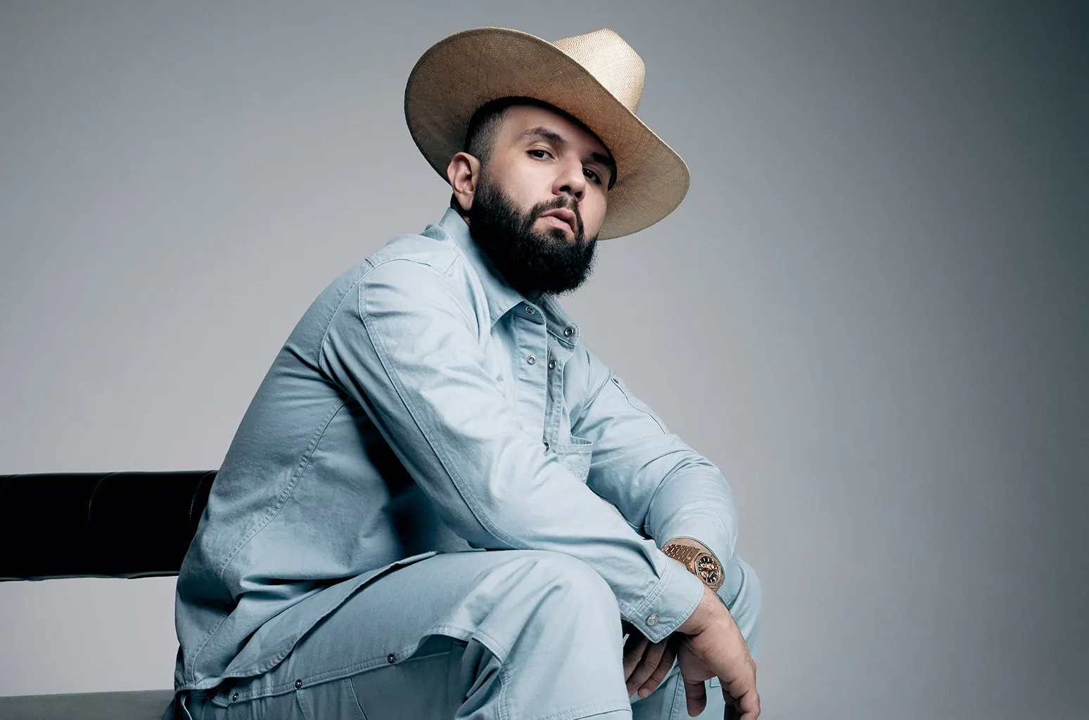 Carín León Net Worth