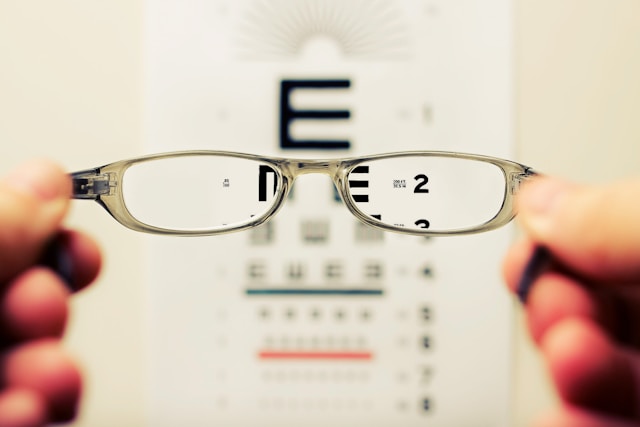 Why Houston Residents Are Choosing Local Eye Doctors Over National Chains Why Houston Residents Are Choosing Local Eye Doctors Over National Chains