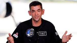 Trump U-turns to renominate billionaire for Nasa chief Trump U-turns to renominate billionaire for Nasa chief