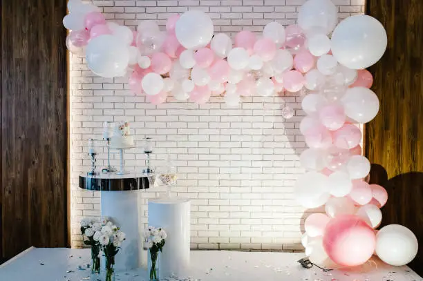 How To Decorate With Balloons How To Decorate With Balloons