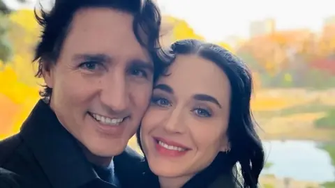 Katy Perry goes Instagram official with Justin Trudeau