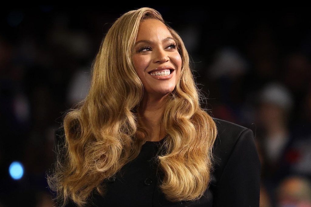 Beyoncé declared a billionaire by Forbes
