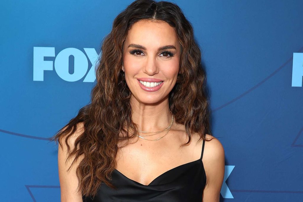 How Christy Carlson Romano Decreased Her Net Worth Christy Carlson Romano Net Worth