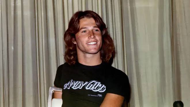 Andy Gibb Siblings: Get to Know Lesley, Barry, Robin and Maurice