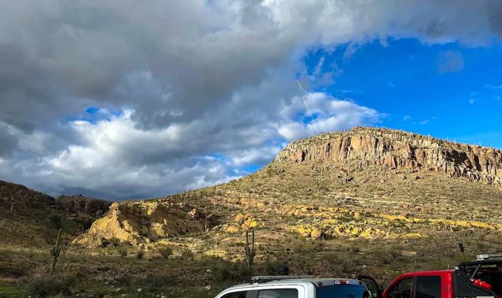 Helicopter appears to crash into slackline in Arizona, killing all passengers