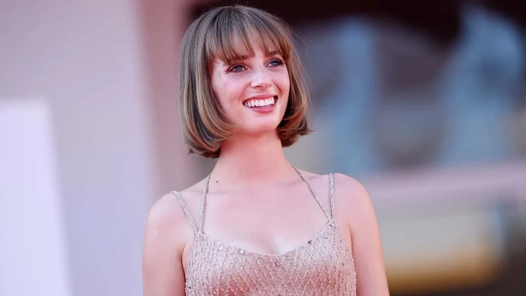 Maya Hawke Net Worth