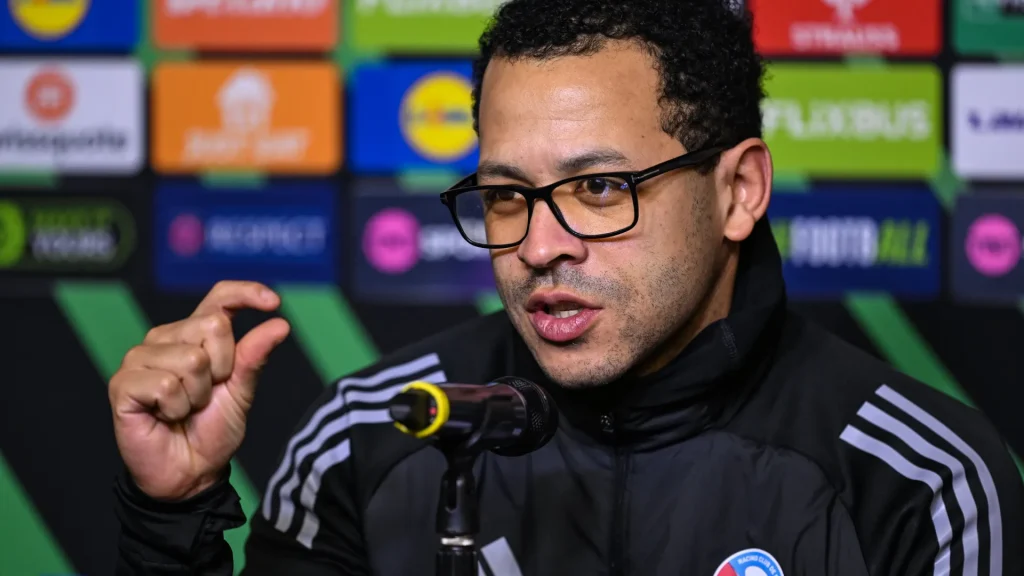 Chelsea Appoint Liam Rosenior as New Head Coach on Deal Until 2032