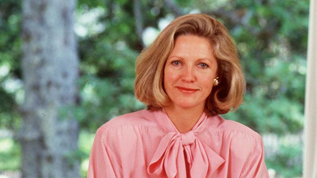 Anna Murdoch-Mann, mother of News Corp heir, dies aged 81