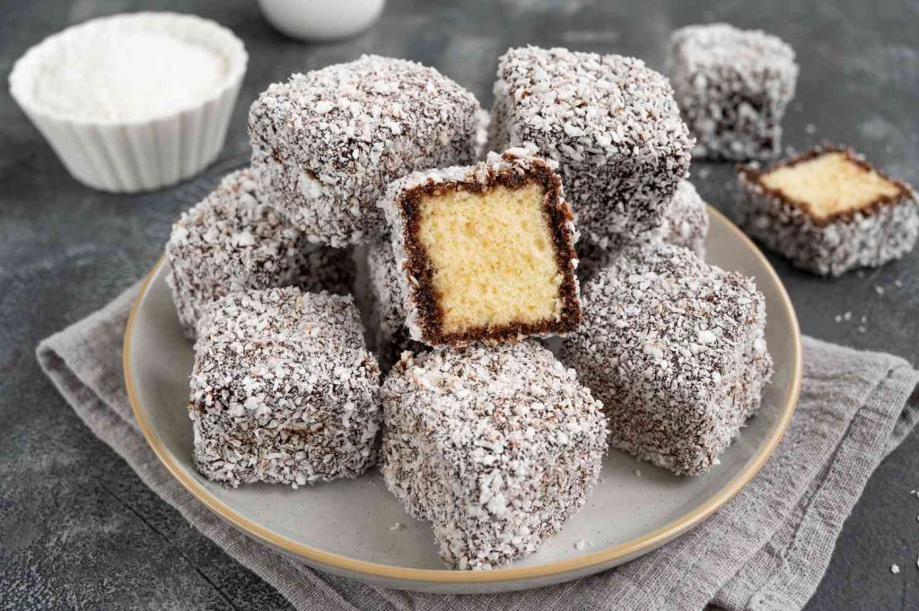 How to Make Lamingtons How to Make Lamingtons
