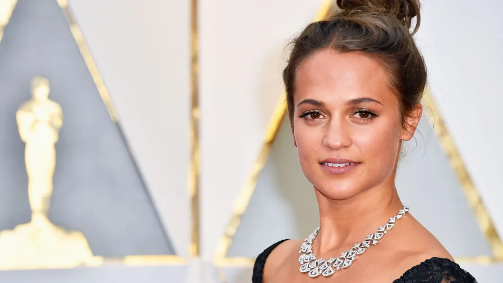 Alicia Vikander Net Worth