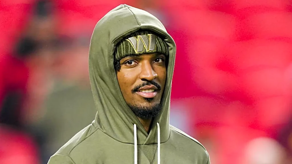 What is Santana Moss Net Worth?