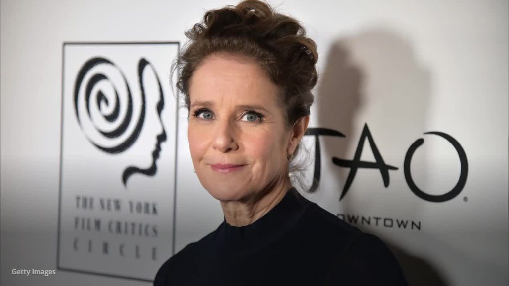 What is Debra Winger Net Worth?