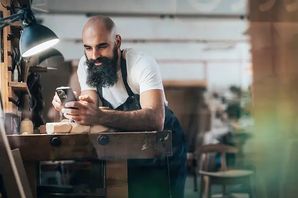 How to Put a Voice Note on WhatsApp Status How to Put a Voice Note on WhatsApp Status