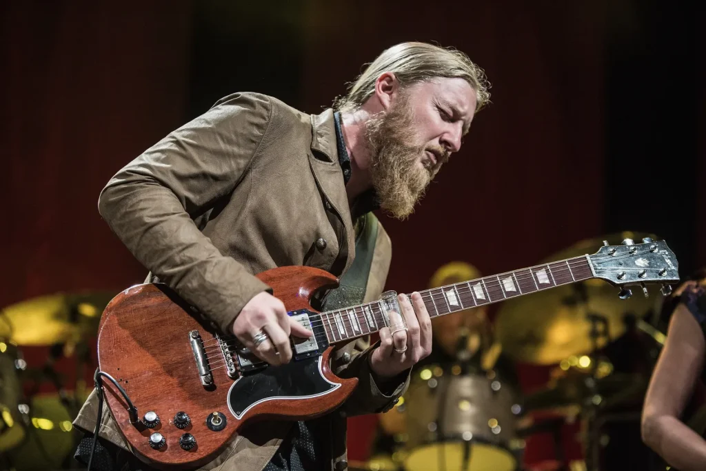 What is Derek Trucks net worth?