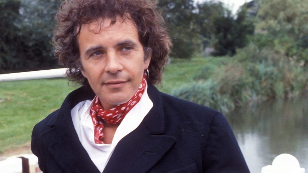 What Is David Essex Net Worth? - Kahawatungu