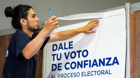 Colombia votes in presidential election that could redefine relations with US