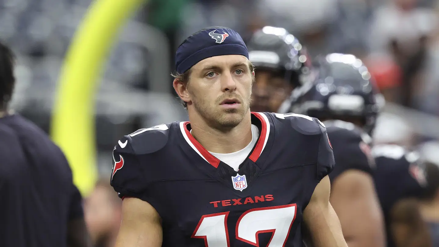 Braxton Berrios Giants Contract
