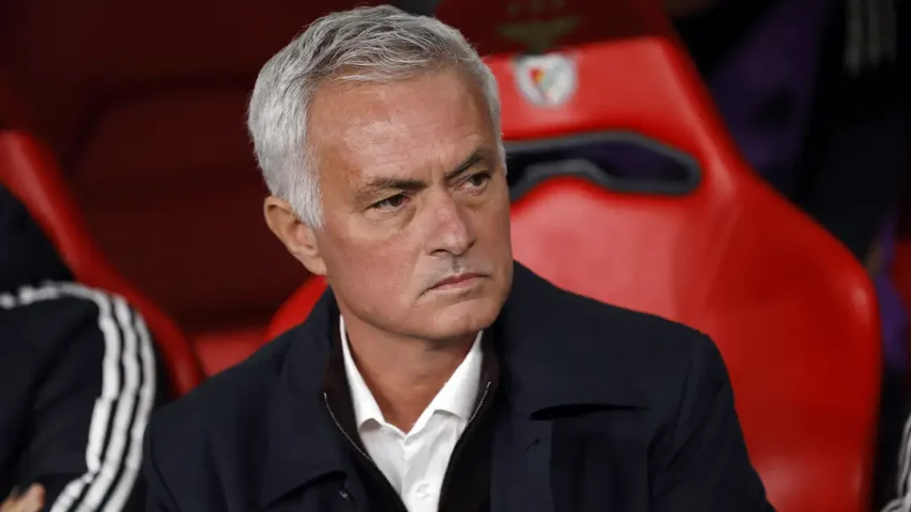 Portuguese giants SL Benfica have confirmed the appointment of Marco Silva as their new head coach, ushering in a new chapter at the Estadio da Luz following the departure of José Mourinho to Real Madrid. Silva returns to Portugal after ending a successful five-year spell with Fulham FC, where his contract expired last week. Benfica announced that an agreement had been reached with the 48-year-old manager, who is expected to sign a deal running until the end of the 2027-28 season, with an option to extend it through the 2028-29 campaign. The former Fulham boss has built a strong managerial reputation through spells with Hull City, Watford FC and Everton FC before guiding Fulham through a period of stability and consistency in the Premier League. Silva’s appointment comes as Benfica bid farewell to Mourinho, whose second stint with the club has ended after receiving an offer from Real Madrid. The Spanish giants agreed to pay €15 million (£13 million) to activate the release clause in Mourinho’s contract and secure his return to the Santiago Bernabéu. Mourinho took charge of Benfica in September and leaves after a brief but successful spell. Under his leadership, the Lisbon club finished third in the Primeira Liga and completed the league season unbeaten. In a statement, Benfica confirmed the move, saying Real Madrid had formalised its intention to appoint Mourinho by triggering the release clause in his contract and that the coach had accepted the offer. The club added that it wished Mourinho success in the next stage of his career. The departure marks the end of Mourinho’s second tenure at Benfica. The veteran coach previously worked at the club as an assistant and briefly managed the first team in 2000 before establishing himself among football’s elite managers. Mourinho now returns to Real Madrid, where he enjoyed one of the most successful periods of his career between 2010 and 2013. During that spell, he guided the Spanish club to a La Liga title, a Copa del Rey triumph and a Spanish Super Cup while ending the domestic dominance of rivals FC Barcelona. Real Madrid paved the way for Mourinho’s arrival by confirming the departure of head coach Álvaro Arbeloa. In a statement, the club thanked Arbeloa for his loyalty, commitment and professionalism throughout his association with the club and wished him success in the future.