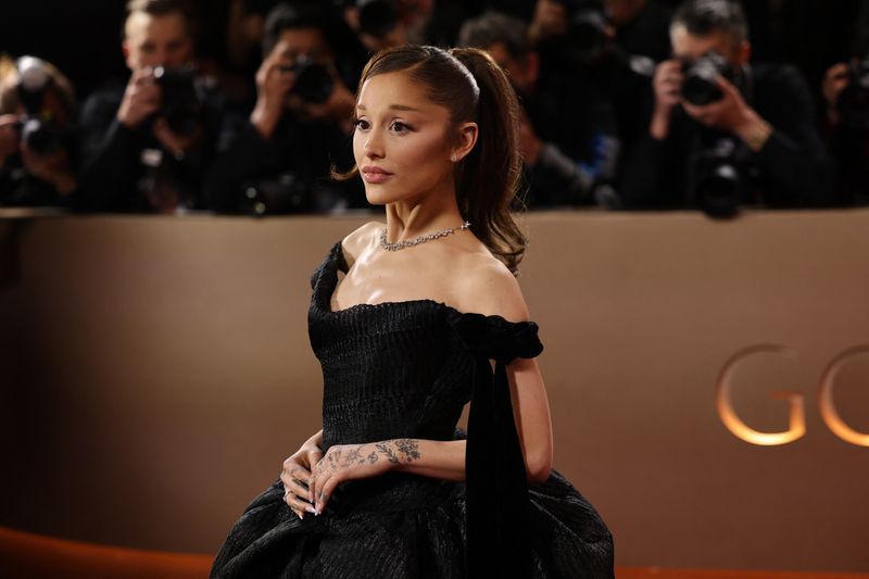 Do not use my music, Ariana Grande tells White Hou
