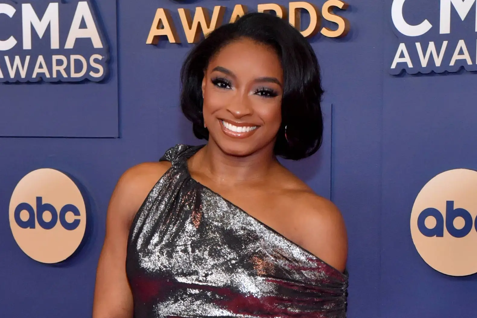 Simone Biles Reveals She ‘Almost Died’ During Mysterious Med