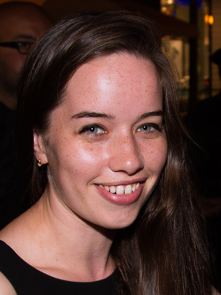 Anna Popplewell Net Worth