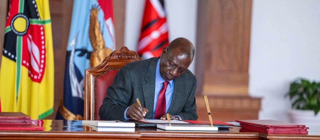 Ruto signs CBK reforms into law Ruto signs CBK reforms into law