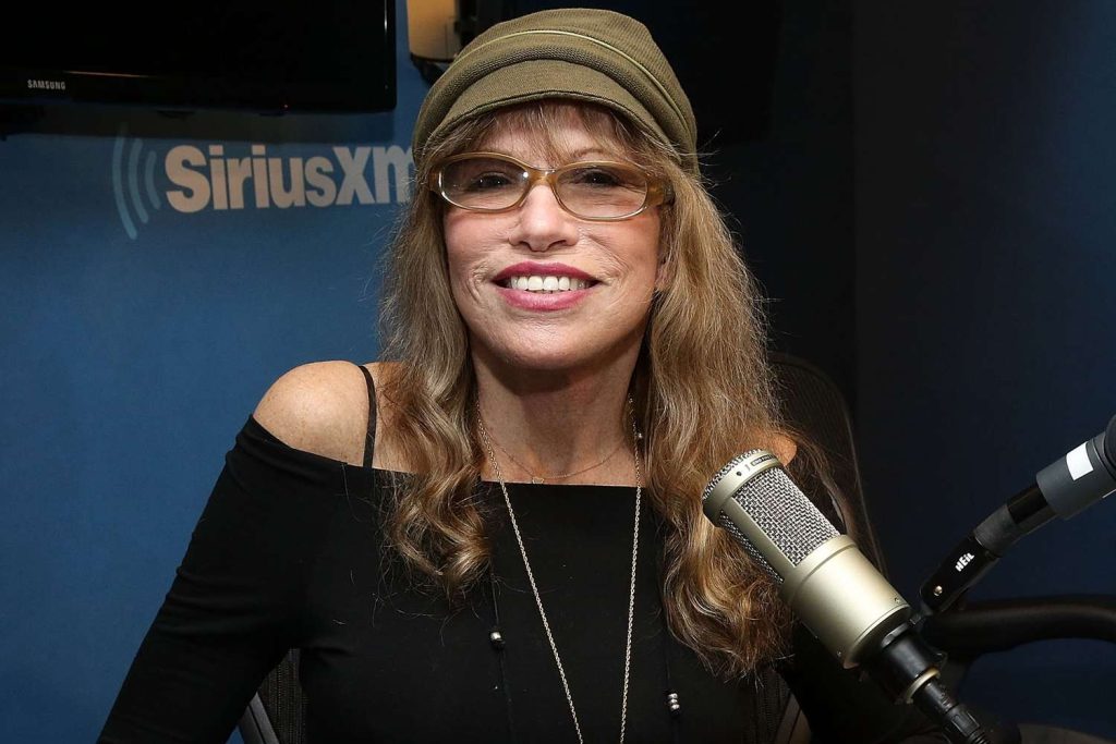 Carly Simon reveals Parkinson's diagnosis