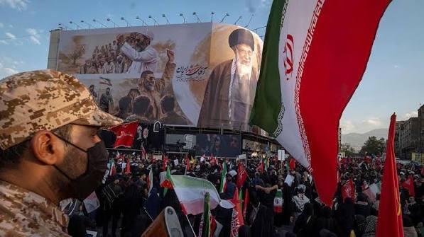 Iran threatens to block more trade routes as US launches fresh strikes Iran threatens to block more trade routes as US launches fresh strikes