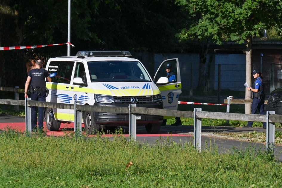 Manhunt in Switzerland after fatal rave shooting Manhunt in Switzerland after fatal rave shooting