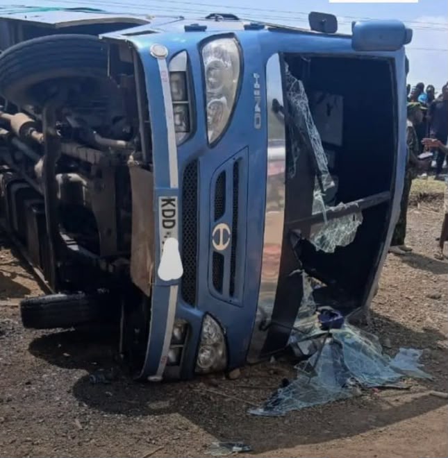 TUM students injured as bus crashes on Kisumu-Awasi highway