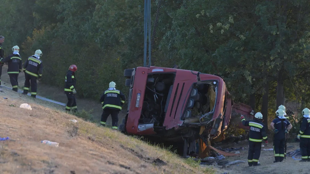 Twelve killed as Polish bus veers off Hungarian motorway