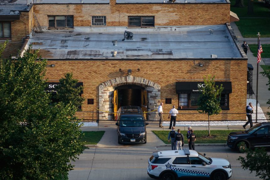 Dozens of decomposing bodies found at Chicago funeral home, authorities say Dozens of decomposing bodies found at Chicago funeral home, authorities say