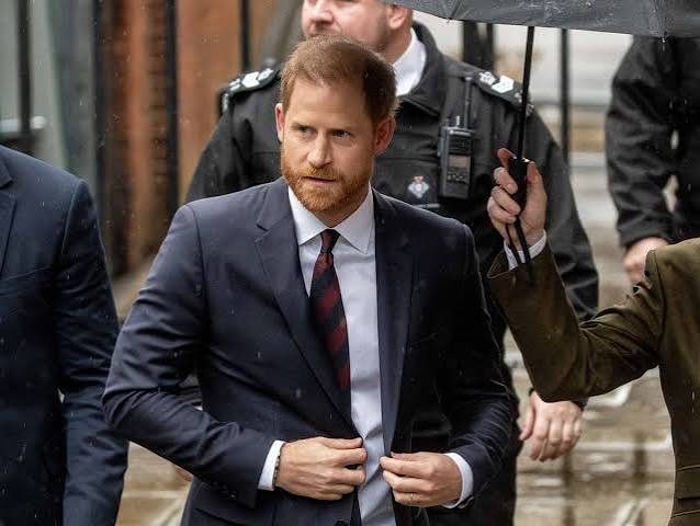 Prince Harry and six others ordered to pay initial £9.5m to Daily Mail publisher - Kahawatungu
