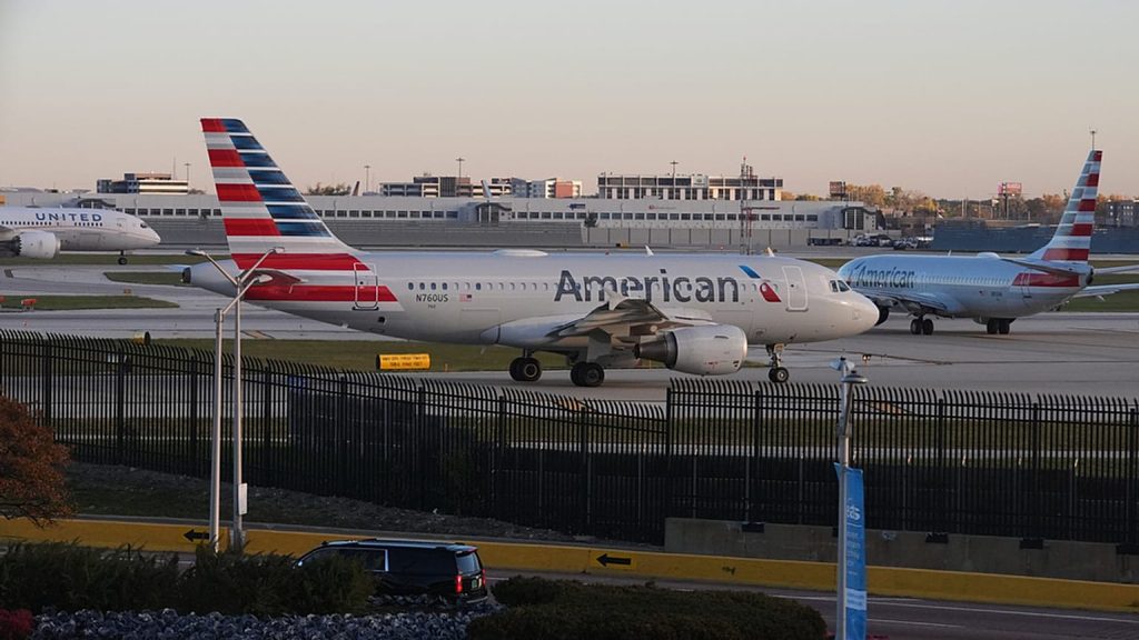 Flights at major US airports delayed after cable cut by construction workers